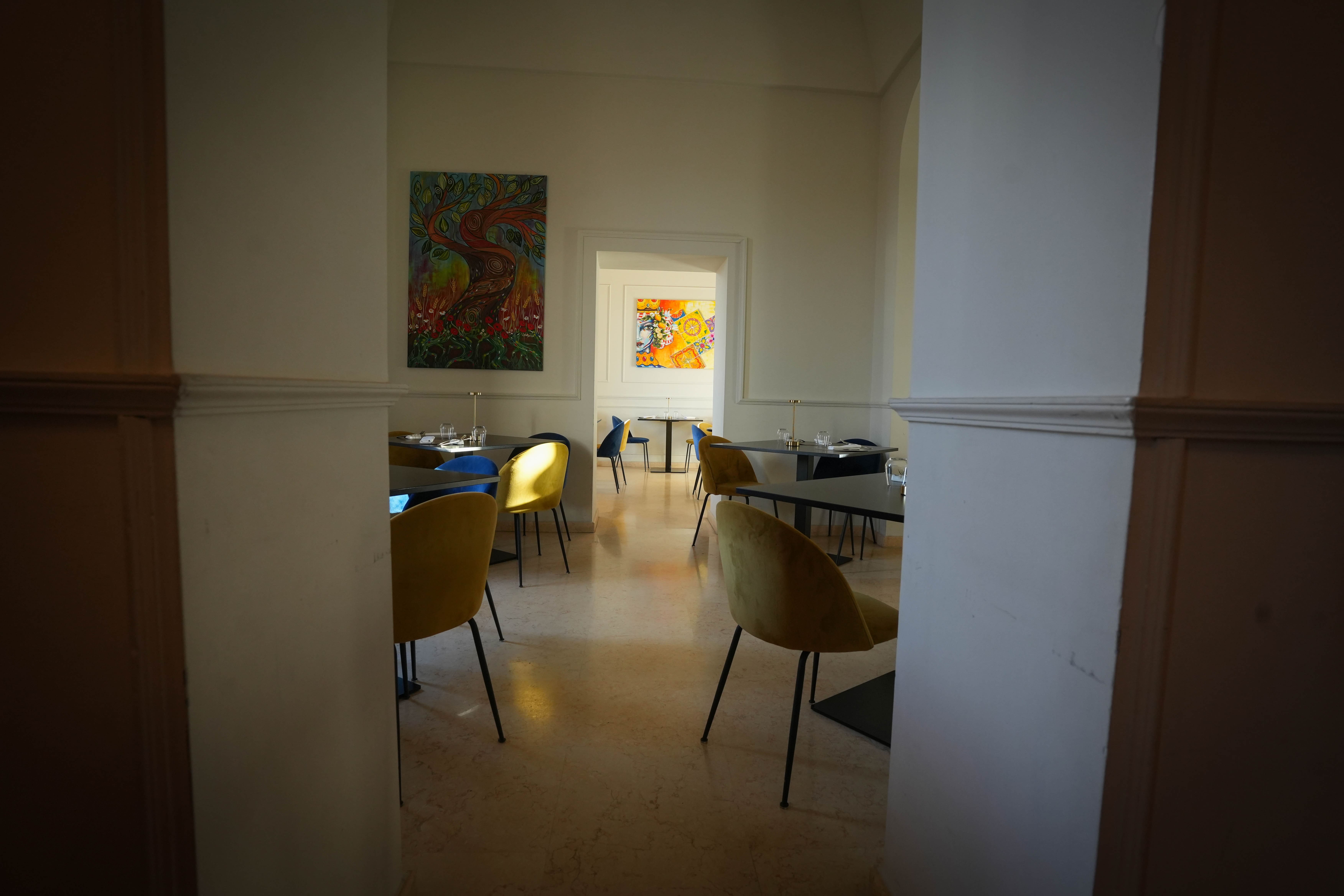 Ingresso ai tavoli